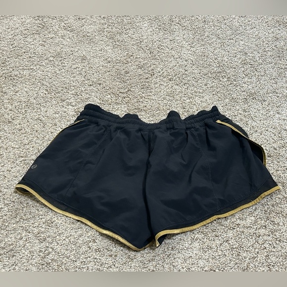 Lululemon Super Squad Short Women’s Size 10 Lined Tennis Run Gym Black Gold Zip - Picture 4 of 10